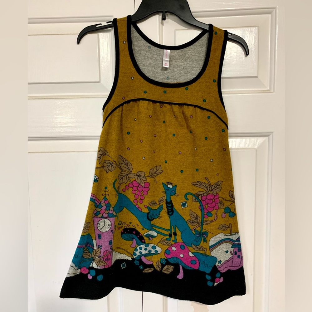 XHILARATION. Bohemian whimsical sleeveless shirt. Size XS